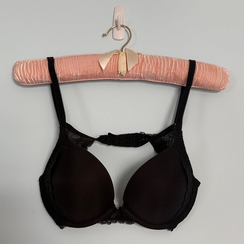 Victoria's Secret Dream Angels Push-Up Bra in Black